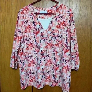 Breckenridge multi colored top size 2x